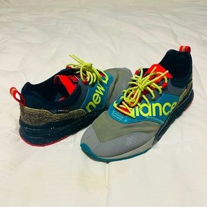 NEW BALANCE 997H SNEAKER - MENS 10.5 US